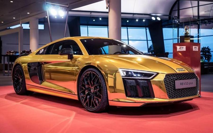 Audi R8 V10 Plus Goldenes Lenkrad '2015